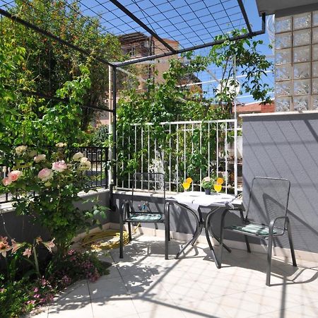 Apartments Roza Trogir Exterior foto