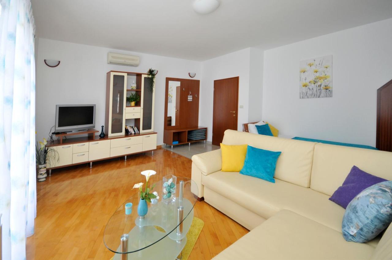 Apartments Roza Trogir Exterior foto