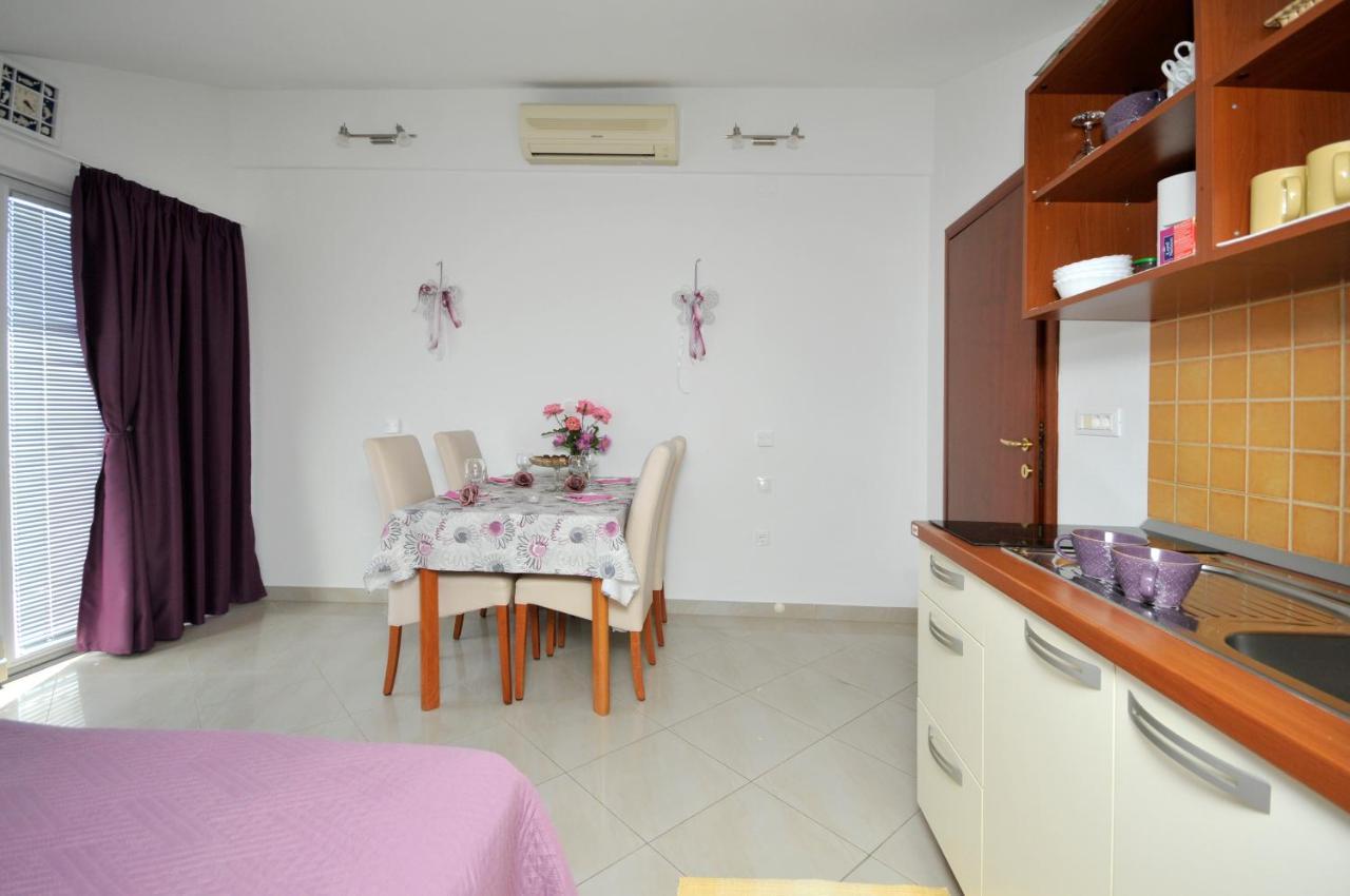 Apartments Roza Trogir Exterior foto